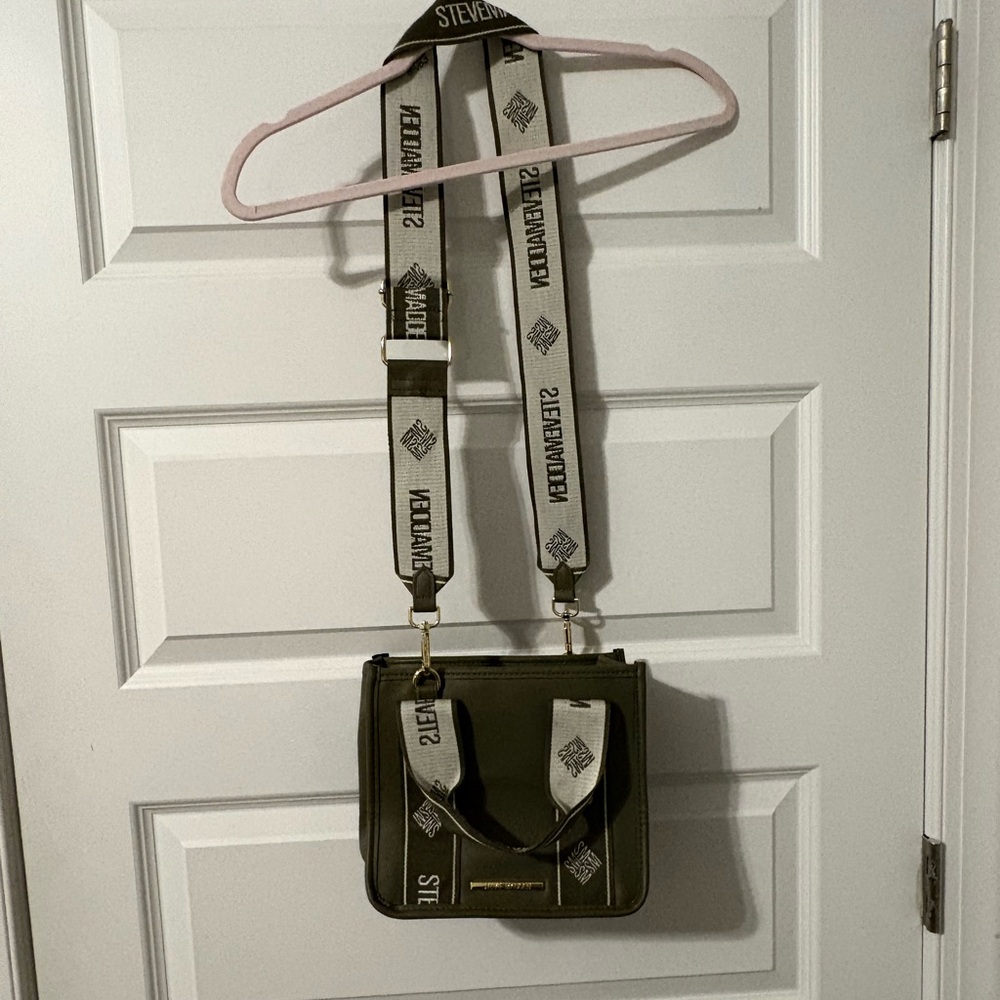 Steve Madden Crossbody Bag - Picture 2 of 8